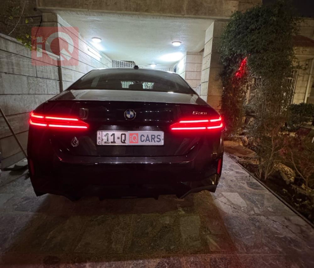 بی ئێم دەبڵیو سیریەس 5